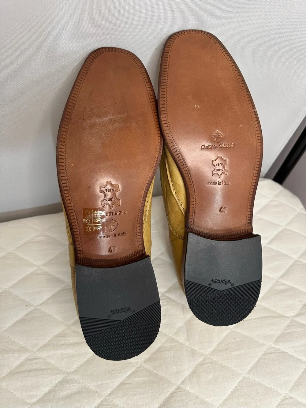 J. J Wilbur Men's Size US 9.5 EUR 43 Slip-On Leather Loafers Tan Handmade Seal